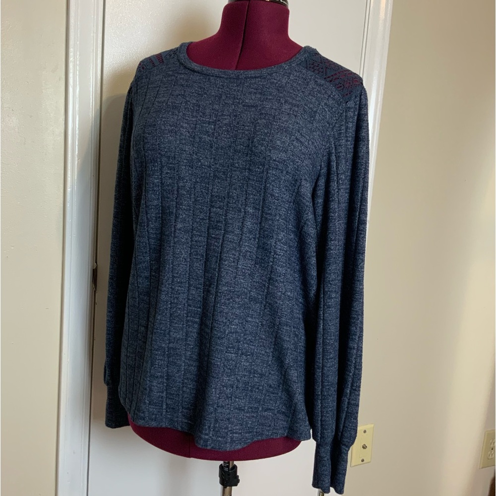 Like New Zac & Rachel Knitwear Blue Top w/Lace detail pullover